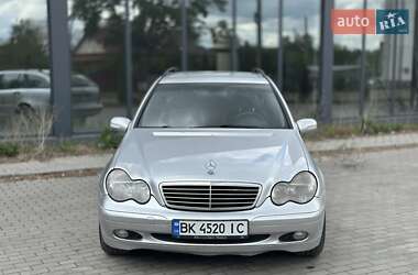Универсал Mercedes-Benz C-Class 2001 в Рокитном