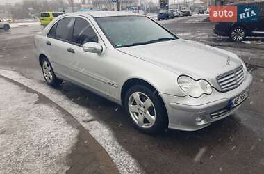 Седан Mercedes-Benz C-Class 2004 в Вінниці
