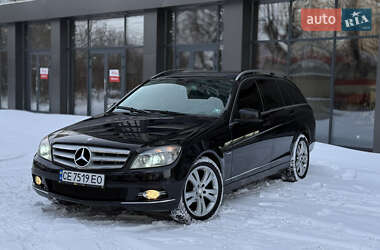 Універсал Mercedes-Benz C-Class 2010 в Чернівцях