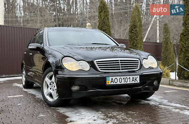 Седан Mercedes-Benz C-Class 2003 в Косові
