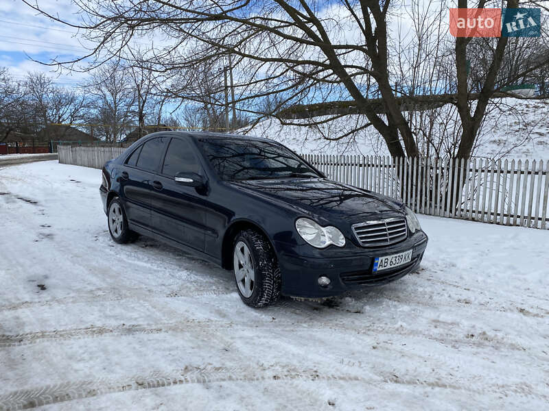 Mercedes-Benz C-Class 2004