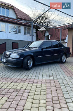 Седан Mercedes-Benz C-Class 1996 в Виноградове