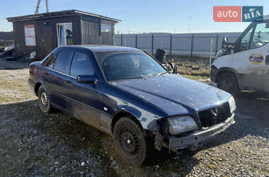 Седан Mercedes-Benz C-Class 1995 в Городке