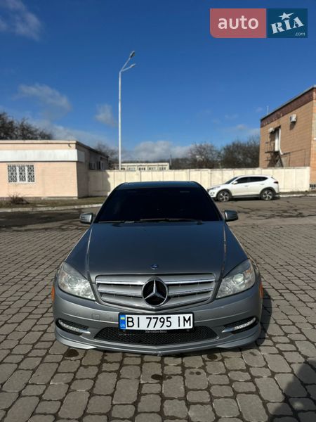 Mercedes-Benz C-Class 2011 Mercedes-Benz C-Class 2011