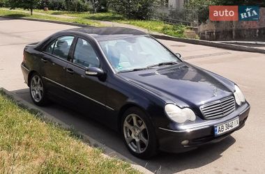 Седан Mercedes-Benz C-Class 2003 в Новых Петровцах