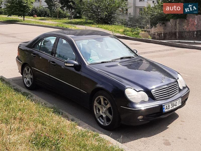 Mercedes-Benz C-Class 2003