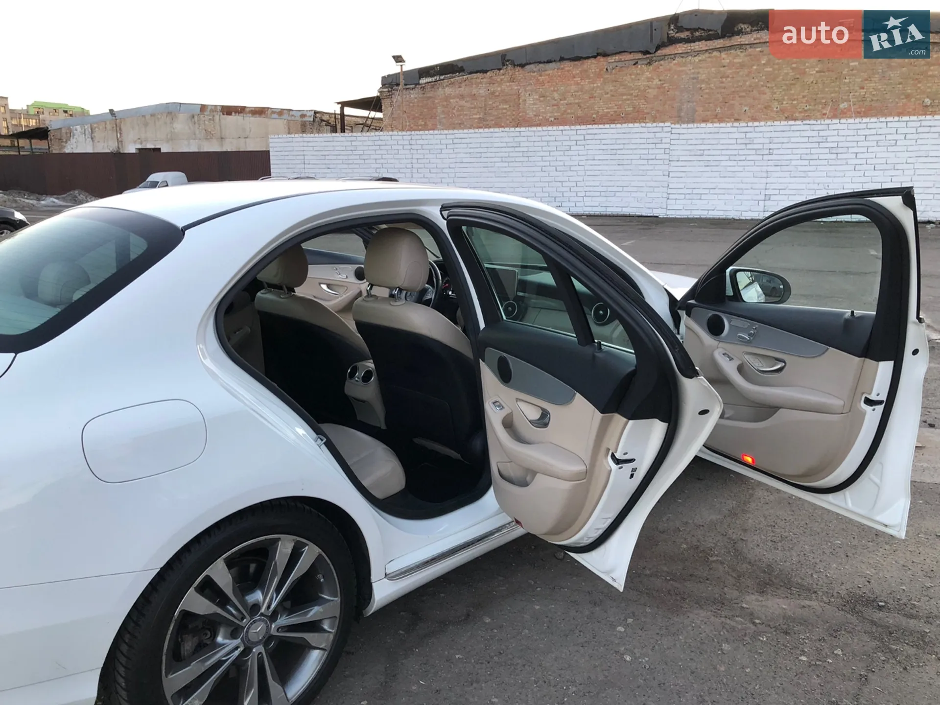 2016 Mercedes-Benz C-klasse - мініатюра 17