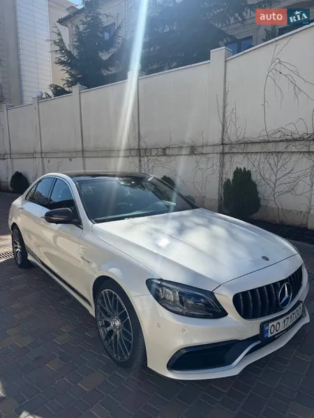 Mercedes-Benz C-Class