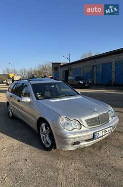 Універсал Mercedes-Benz C-Class 2003 в Хусті