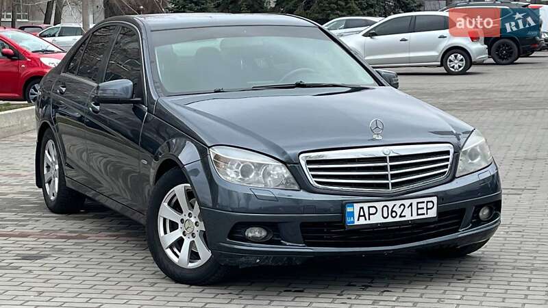 Mercedes-Benz C-Class 2010