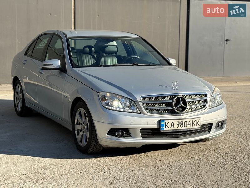 Mercedes-Benz C-Class 2010