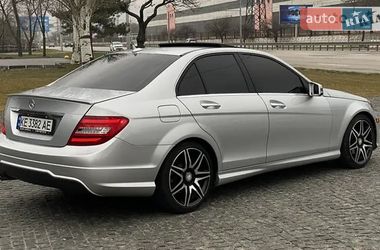 Седан Mercedes-Benz C-Class 2013 в Днепре