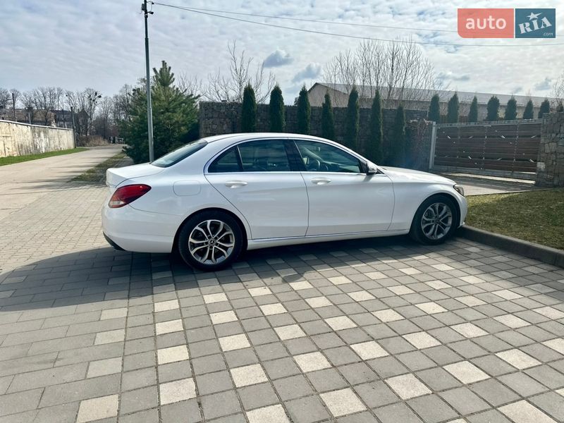 Седан Mercedes-Benz C-Class 2017 в Стрию