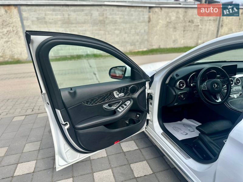 Седан Mercedes-Benz C-Class 2017 в Стрию