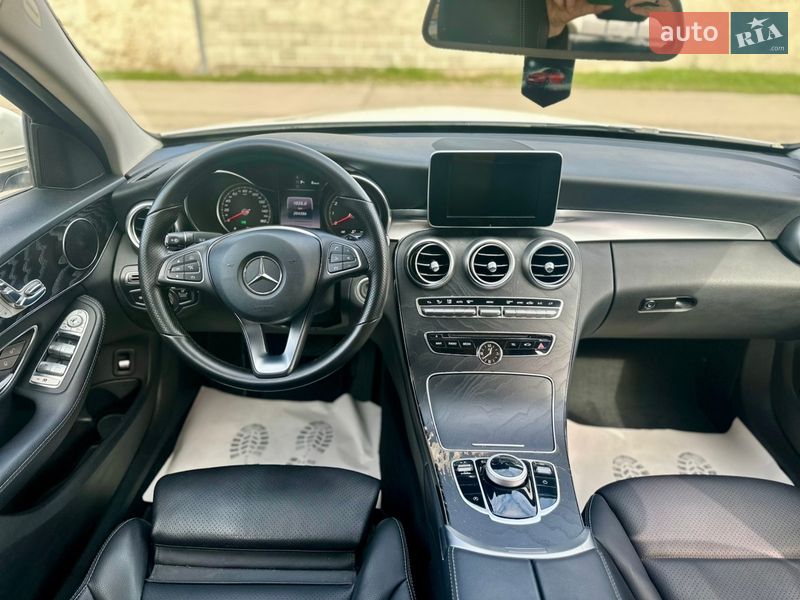 Седан Mercedes-Benz C-Class 2017 в Стрию
