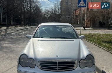 Седан Mercedes-Benz C-Class 2001 в Львове