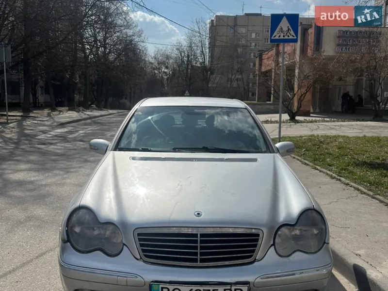 Mercedes-Benz C-Class 2001 VIN WDB2030041F119785 фото оголошення 17 з 49