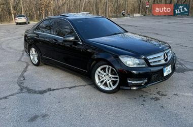 Седан Mercedes-Benz C-Class 2013 в Запоріжжі