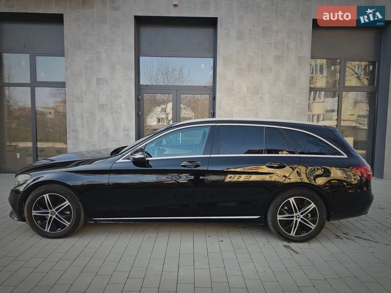 Универсал Mercedes-Benz C-Class 2019 в Львове