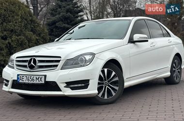 Седан Mercedes-Benz C-Class 2013 в Днепре