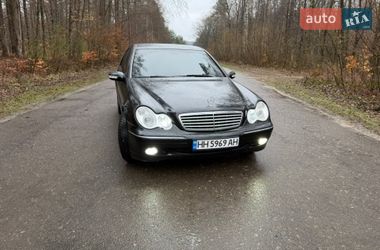 Седан Mercedes-Benz C-Class 2004 в Львове