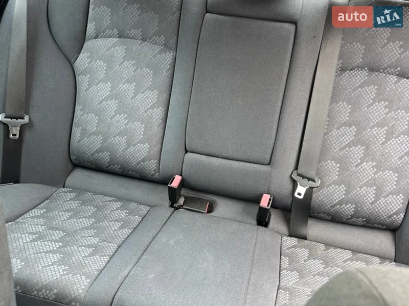 Mercedes-Benz C-Class 2003 VIN WDB2030421A534798 фото оголошення 16 з 56