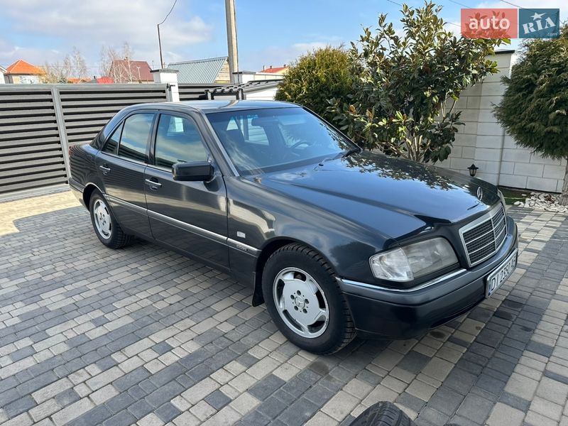 Mercedes-Benz C-Class 1995