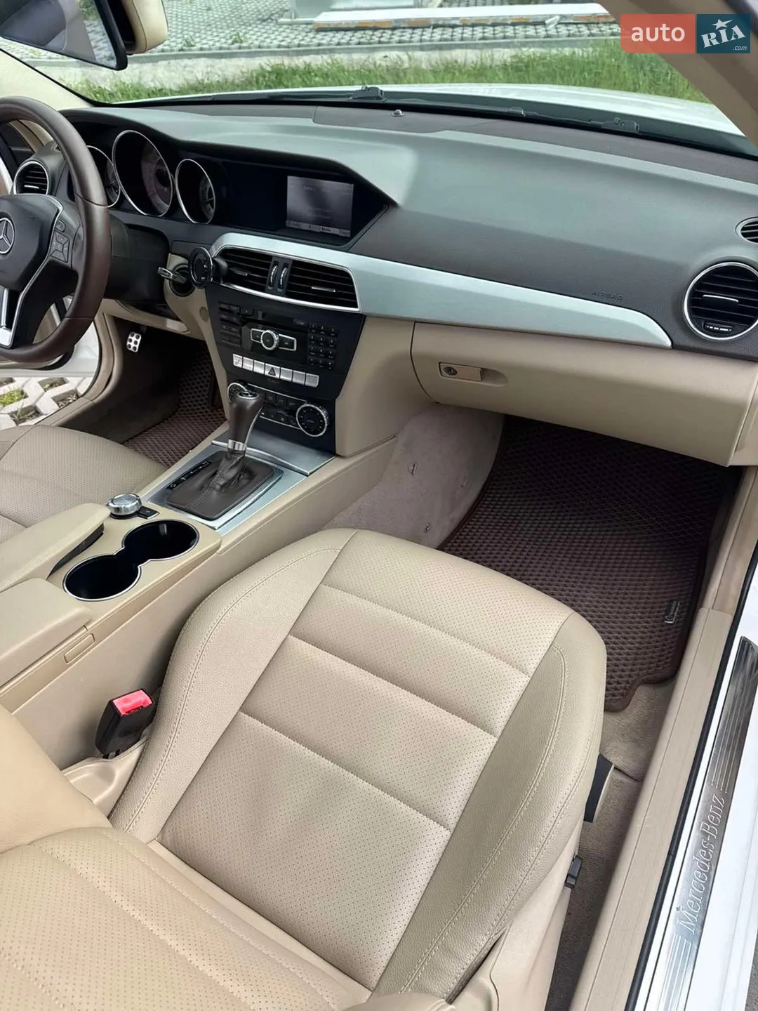 2012 Mercedes-Benz C-klasse - мініатюра 11
