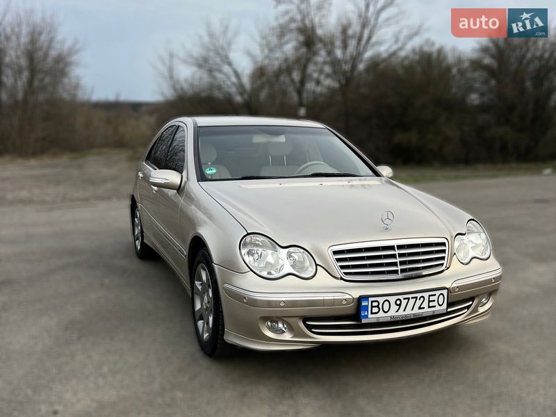 Mercedes-Benz C-Class 2004