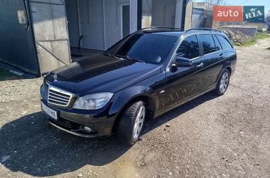 Универсал Mercedes-Benz C-Class 2010 в Могилев-Подольске