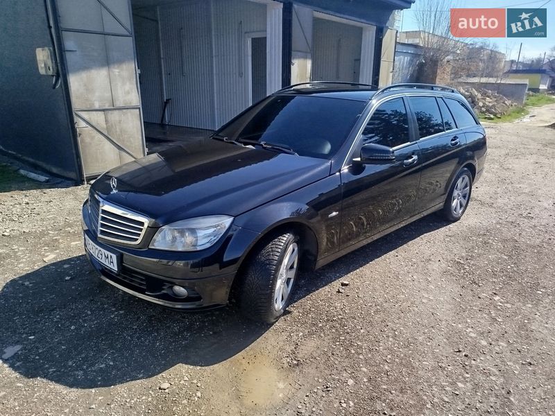 Mercedes-Benz C-Class 2010