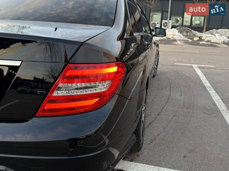 Седан Mercedes-Benz C-Class 2013 в Киеве