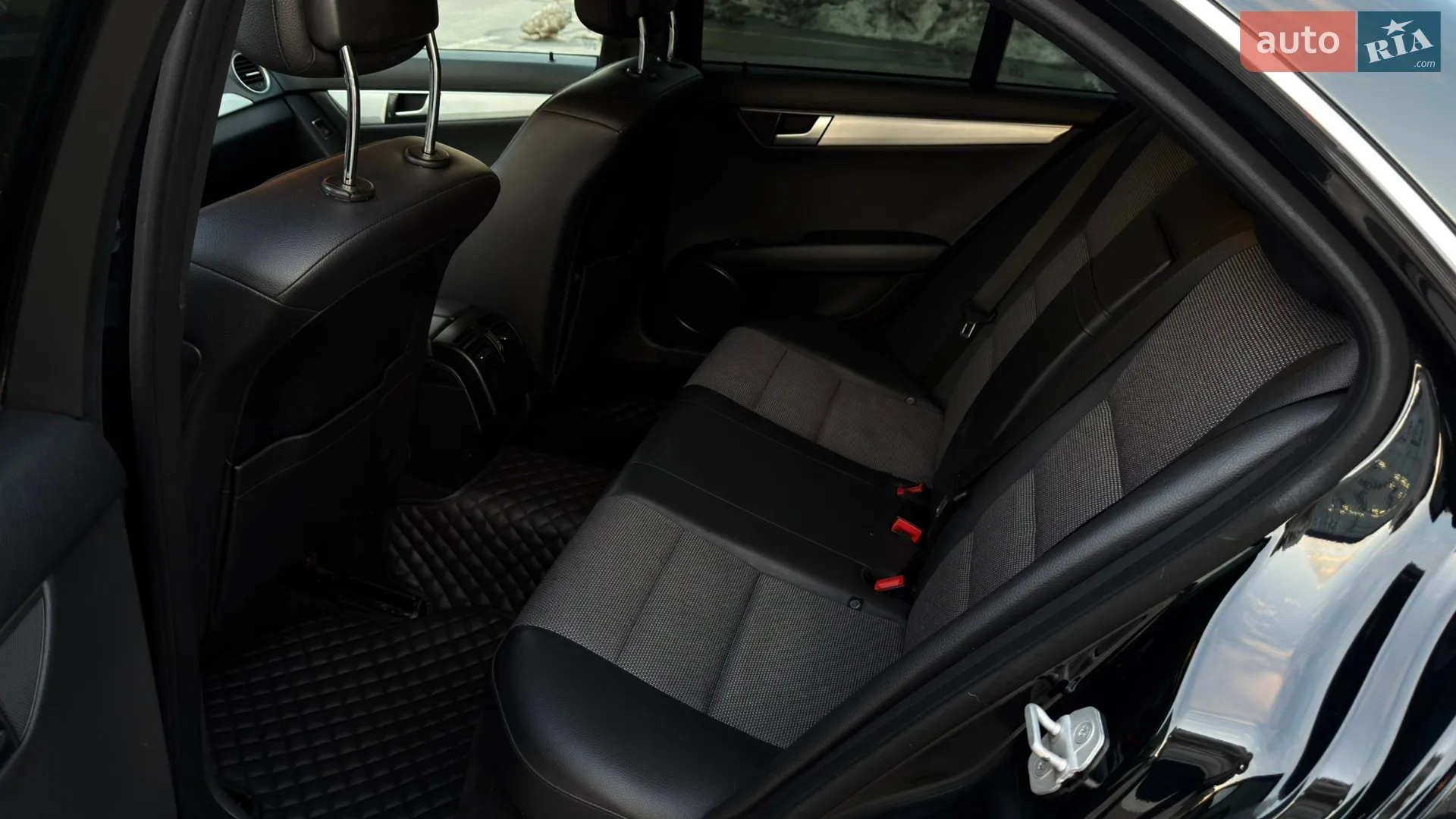 2013 Mercedes-Benz C-klasse - мініатюра 9