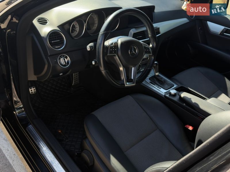 Седан Mercedes-Benz C-Class 2013 в Киеве