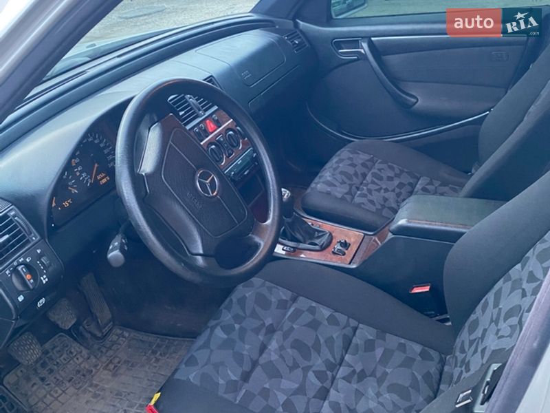 Седан Mercedes-Benz C-Class 1998 в Одессе