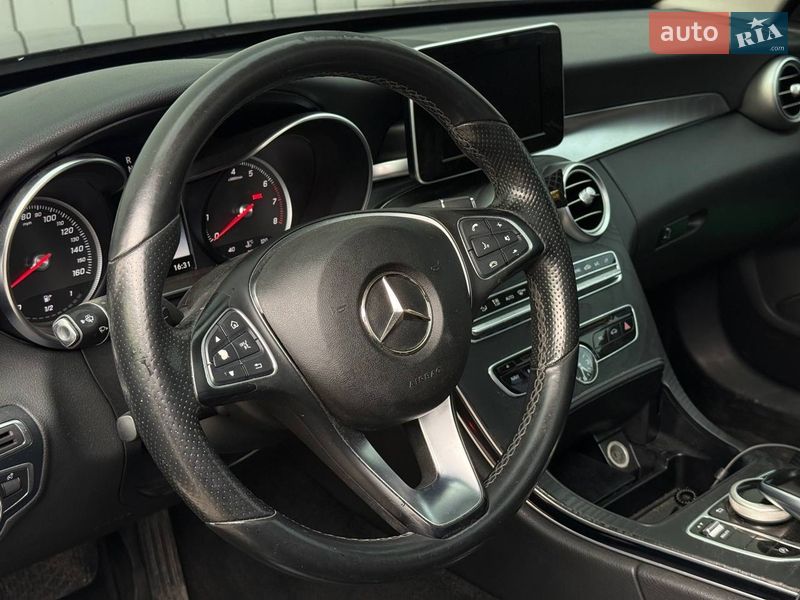 Седан Mercedes-Benz C-Class 2015 в Черновцах