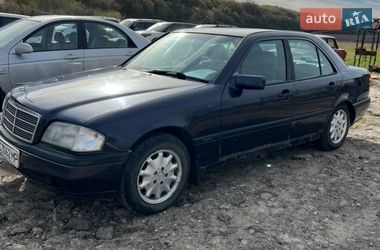 Седан Mercedes-Benz C-Class 1996 в Львове