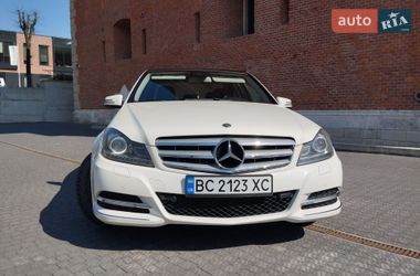 Седан Mercedes-Benz C-Class 2012 в Львове
