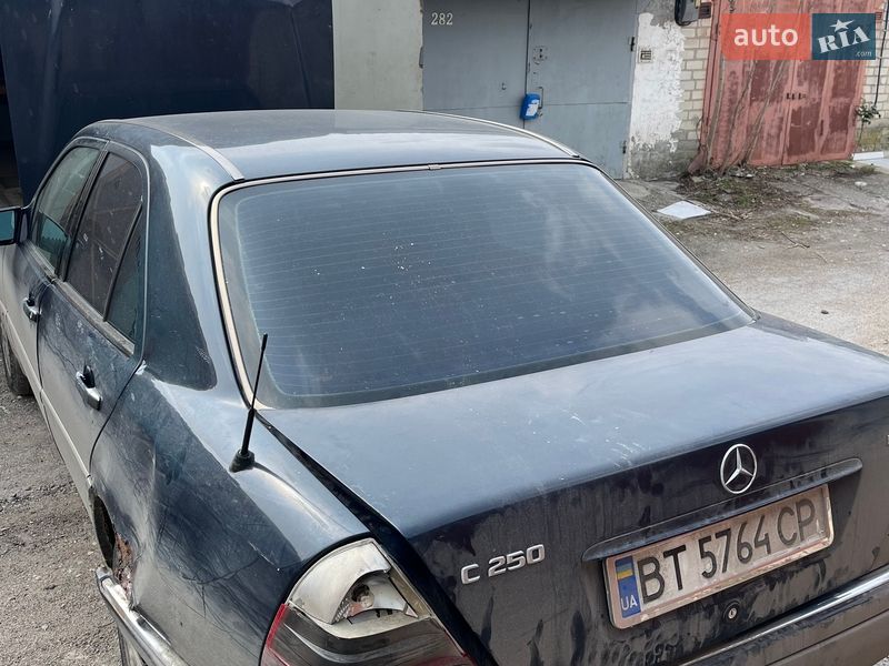 Седан Mercedes-Benz C-Class 1994 в Херсоне