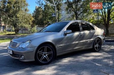 Седан Mercedes-Benz C-Class 2007 в Житомире