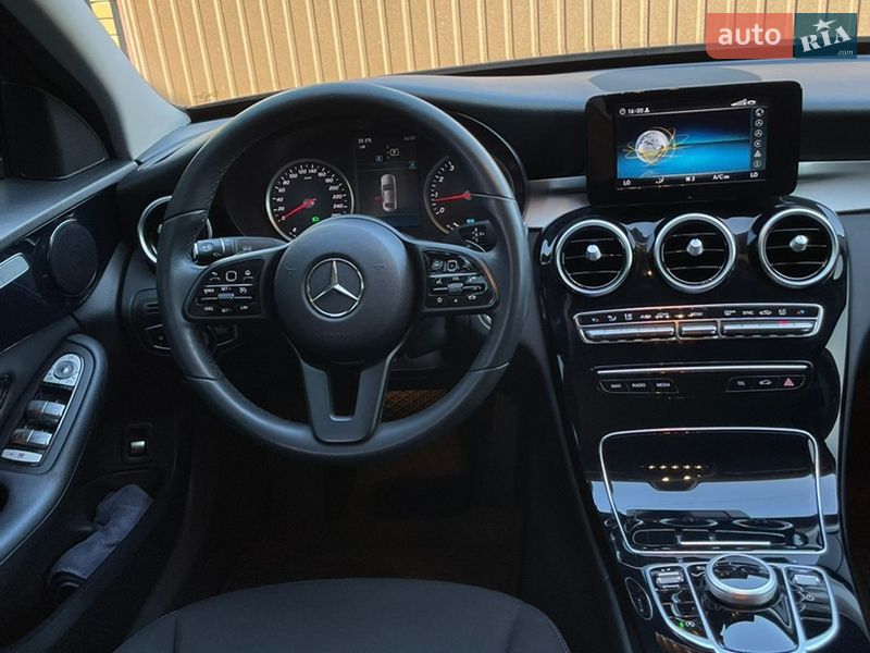 Седан Mercedes-Benz C-Class 2018 в Києві