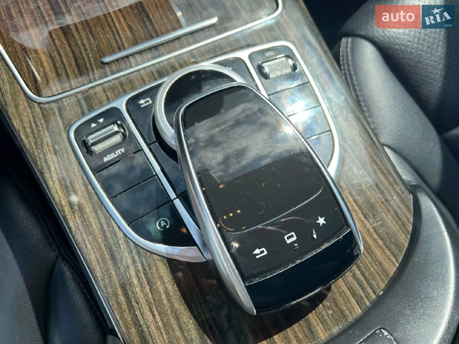 2015 Mercedes-Benz C-klasse - мініатюра 31