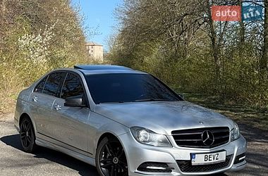 Седан Mercedes-Benz C-Class 2012 в Жмеринке