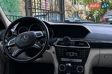 Універсал Mercedes-Benz C-Class 2012 в Одесі