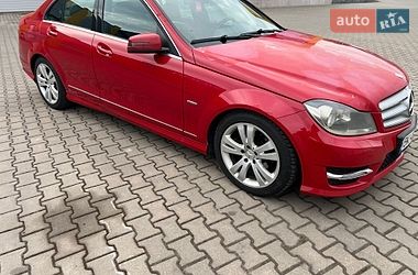 Седан Mercedes-Benz C-Class 2011 в Рівному