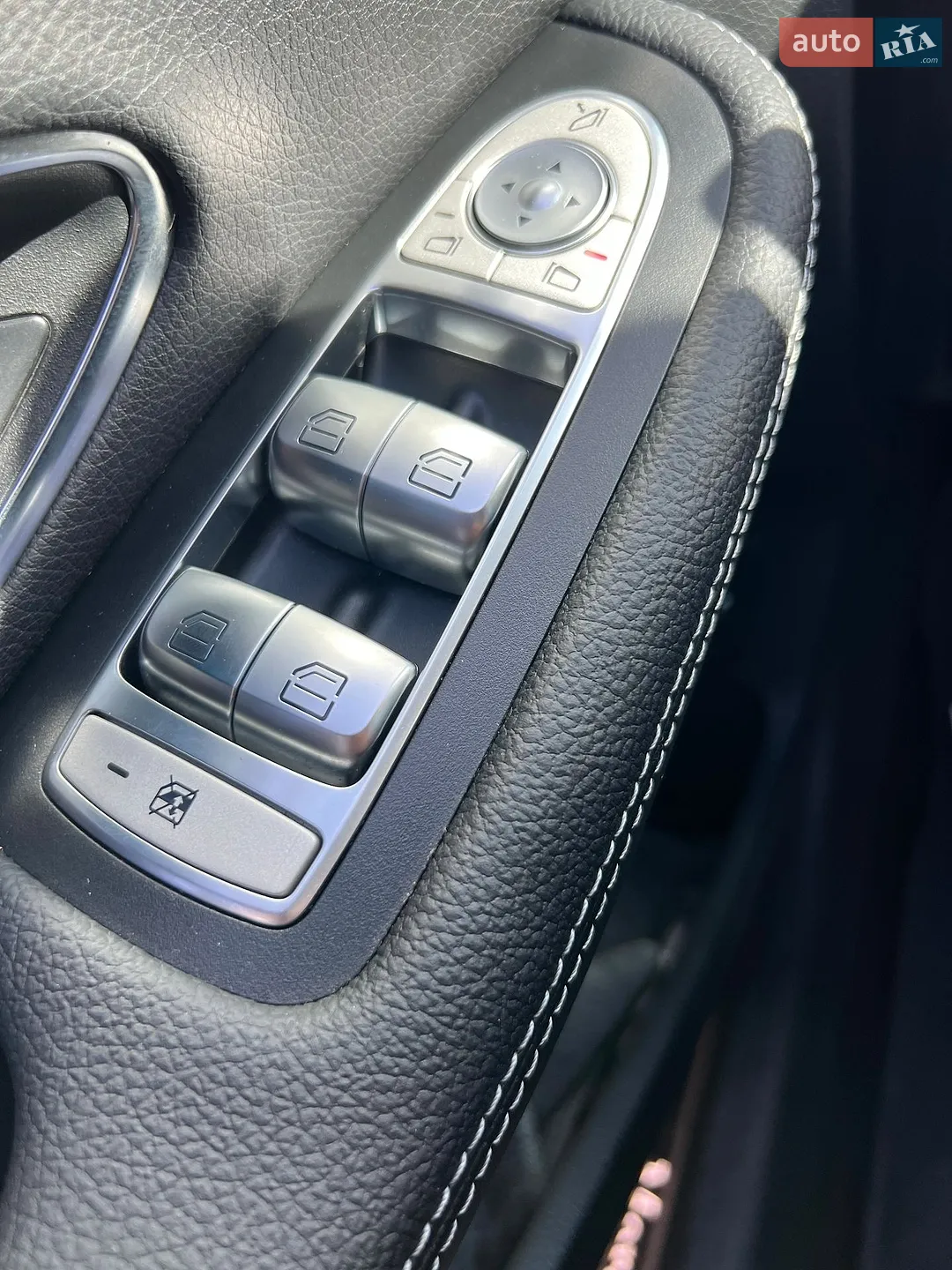 2016 Mercedes-Benz C-klasse - мініатюра 27
