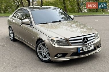 Седан Mercedes-Benz C-Class 2007 в Киеве
