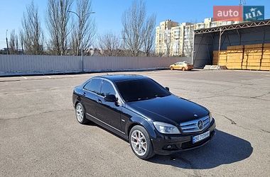 Седан Mercedes-Benz C-Class 2008 в Николаеве