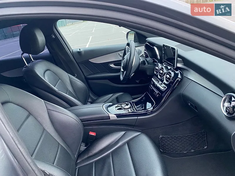 Mercedes-Benz C-Class 2018 VIN 55SWF4KB7JU260203 фото оголошення 19 з 68