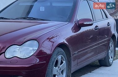 Седан Mercedes-Benz C-Class 2001 в Черновцах